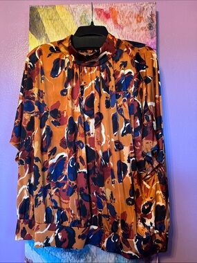 Worthington Rust, Navy & White Abstract Animal Print Top 2x